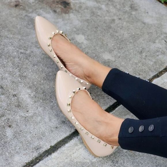 Womens Studded Flat Closed Pointed Toe Sandal Nude Color - Picture 3 of 5